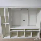 للبيع دولاب تلفاز من ايكيا مستعمل نظيف جدا