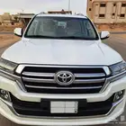 لاندكروزر 2019 قراند تورنق مخزن مالك أول
