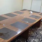 طاولة اجتماعات