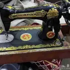 مكاين خياطه وصندوق سجاجيد
