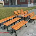 كرسي حديقة خشبي للحدائق والساحات والأماكن العامة