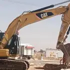 للايجار بوكلين CAT حفر مباني هدم مباني مقاولات يوميات قطوعه