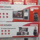 درع الأنظمة الأمنية كاميرات المراقبة والبوابات الإلكترونية