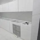 مطابخ بتصماميم حسب ذوقك بتفاصيل دقيقه واختيارك وضمان شامل