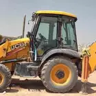 سائق جي سي بي متعطل اللي خابر شغل يكلمني