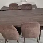 dinning table 6 months used by single person