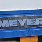 صندوق ثلاجة فاخر وليس له مكينة تبريد