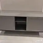 طاولة تلفزيون