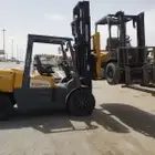 رافعات شوكيه فواركلفت للايجار رافعه 2013