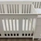 للبيع سرير اطفال مع ادراج