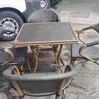 طاولة حديقة