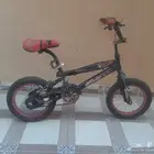 سيكل نظيف يحتاج نفخ