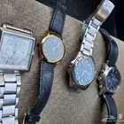 أربع ساعات للبيع بحالة جيدة تعمل كاسيو تيتان ساعة جيمس يابان