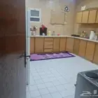 حي الخزامه غرفه مفروشه ابغى بنت تشاركني الإيجار 700ريال لشهر