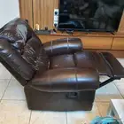 كرسي كنبه مرتبه مريحه اربع وضعيات