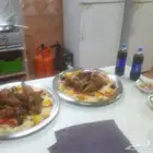 أنا بنغلاديشي  أجيد جميع أعمال الغسيل  بما في ذلك الطعام وال