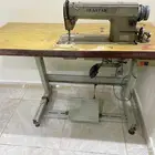 ماكينة خياطة