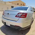 للبيع فورد تورس 2015 مالك ثالث نظيفه جدا بدون حوادث