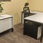 اثاث مكتبي للبيع