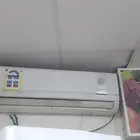 مكيفات جدار العدد 6 مكيفات كل مكيف نوعيه مختلفه ومكيف مركزي