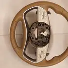 طارة ازيرا نظيفه الديكورات والازرار فيها مسحه من فوق فقط