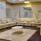 لتاجير الكنب وطاولات مكيفات صحراوية تنسيق ورود كوش حفلات كنب