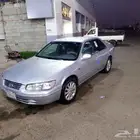 للبيع استخدام كامري 2002