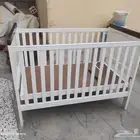 سرير أطفال للبيع