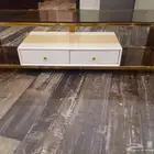 طاولة تلفزيون