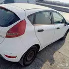 للبيع سياره فورد فيستا