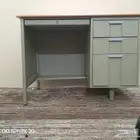 طاولة دراسية