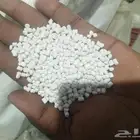 حبيبات بلاستيكية فلر بيضاء خام للبيع