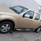 نيسان نيفارا