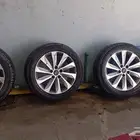 جنوط توسان مقاس 17خمسه مسامير تركب الاغلب السيارات