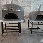 فرن بيتزا ومنقل بيتزا