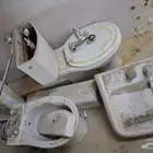 مغسلتين برسلان ومقعدين فرنجي فلتر تصفيه ماء وباب خشب