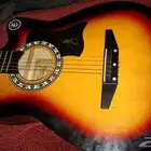 قيتار مستعمل للبيع واحد سيلك مقطوع