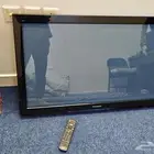للبيع شاشه باناسونيك42بوصه وكالة