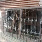 نافذه جديده العرض 180 ارتفاع 127 مع الشبك