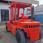 رافعة شوكيه للإيجار