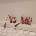 طفيات لبيع العدد خمسه 3 مليان و2 فاضي