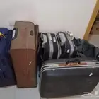 8 شنط سفر سليمة ب 100 و مروحة ب 60 و طبق دش ستالايت كامل ب30