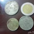 نقود قديمة منها 10هللة ويطعمون الطعام على حبه