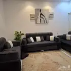 كنب نظيفه لايوجد فيه عيوب له اقل من 6 شهور البيع مستعجل