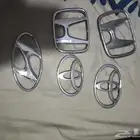 جميع انواع شعارات سيارات متوفرة عندي نضيفه واحرف السيارة