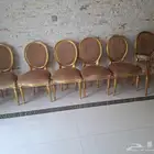 للبيع طاولات 8 كراسي