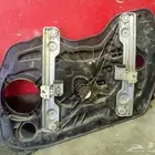 مكينه زجاج باب سائق النترا من مديل 2012 الي2015