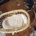 سرير اطفال بحاله جيده