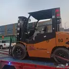 رافعة شوكية للإيجار اليومي والشهري