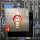 معالج رايزن Ryzen 7 5800x جديد